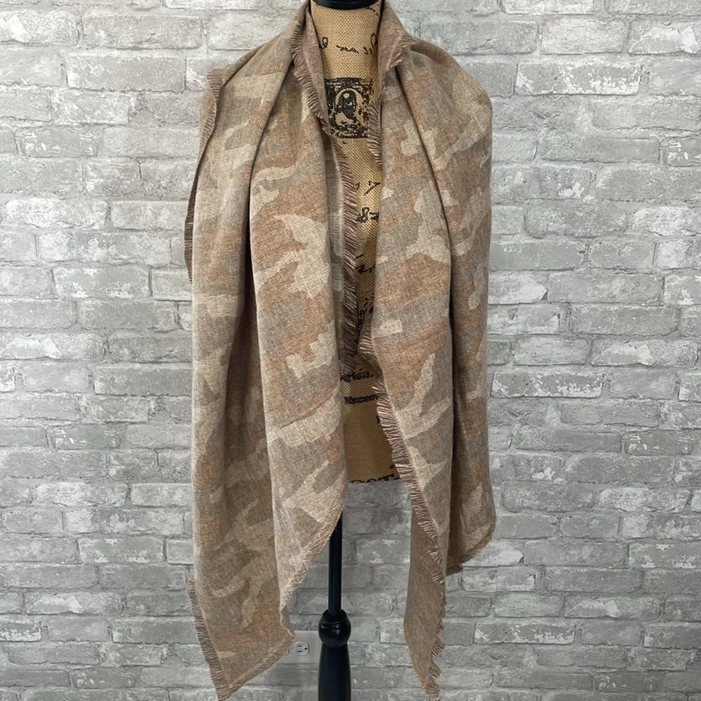 Altar’d State Tan Camo Scarf